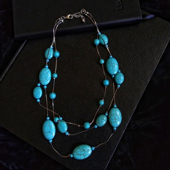 Jewelry - Boho turquoise strand bohemian necklace